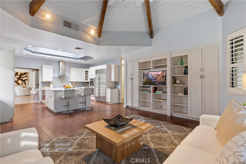 1 Clancy Lane