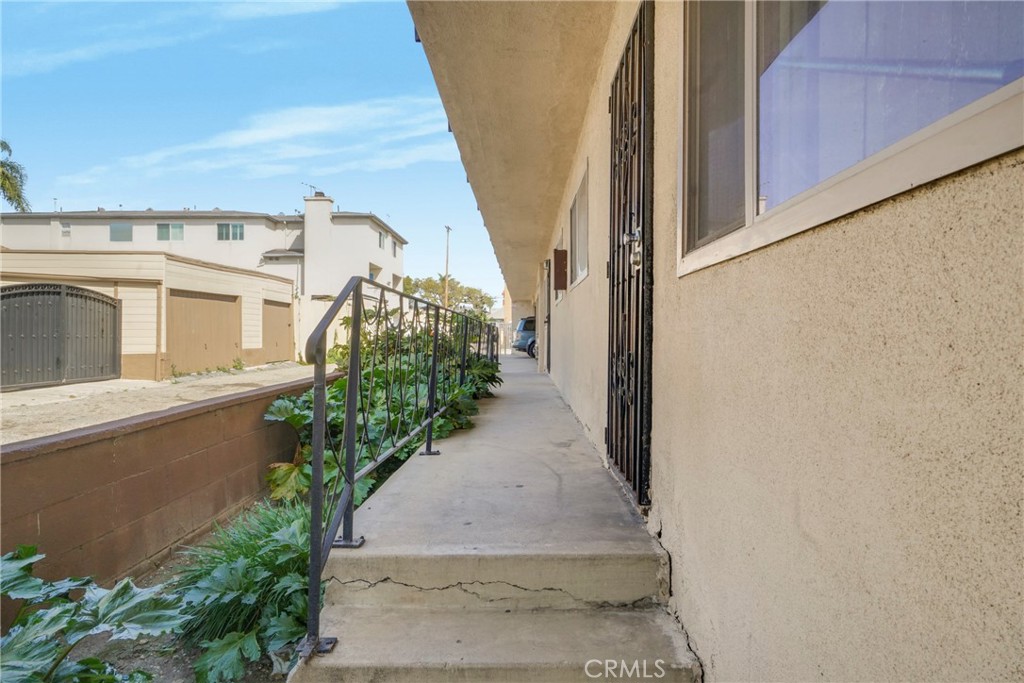 576 W 13th Street
