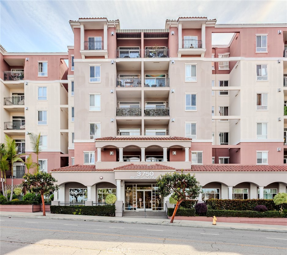 3750 Santa Rosalia Drive 207