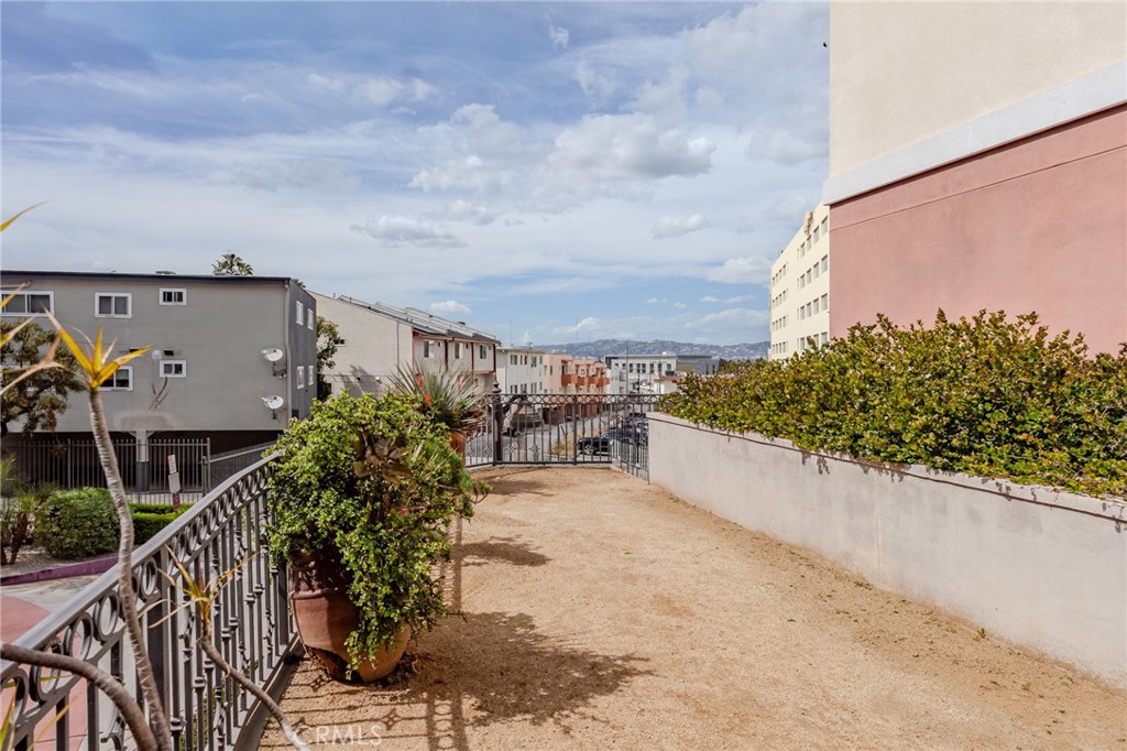 3750 Santa Rosalia Drive 207