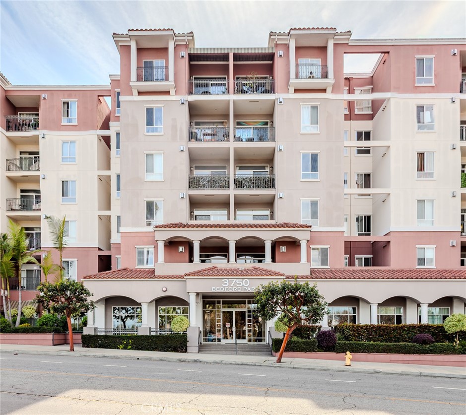 3750 Santa Rosalia Drive 207