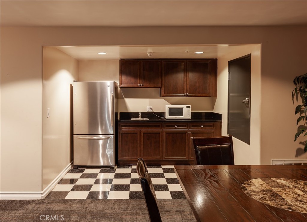 3750 Santa Rosalia Drive 207