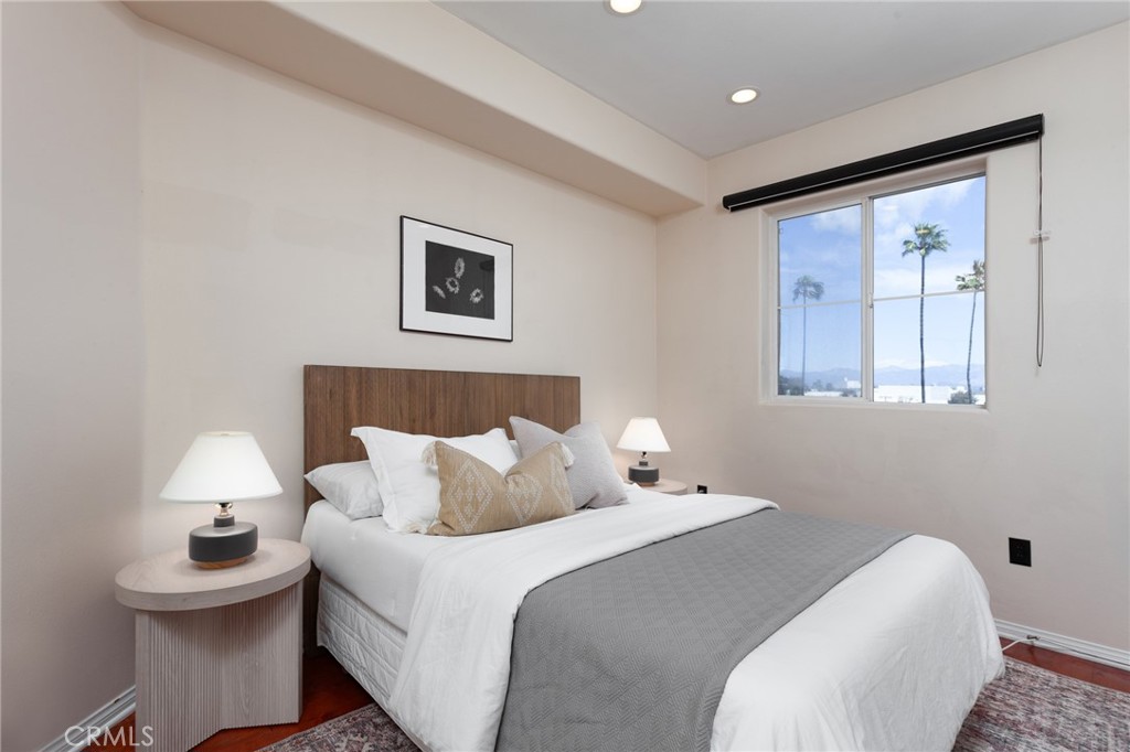 3750 Santa Rosalia Drive 207