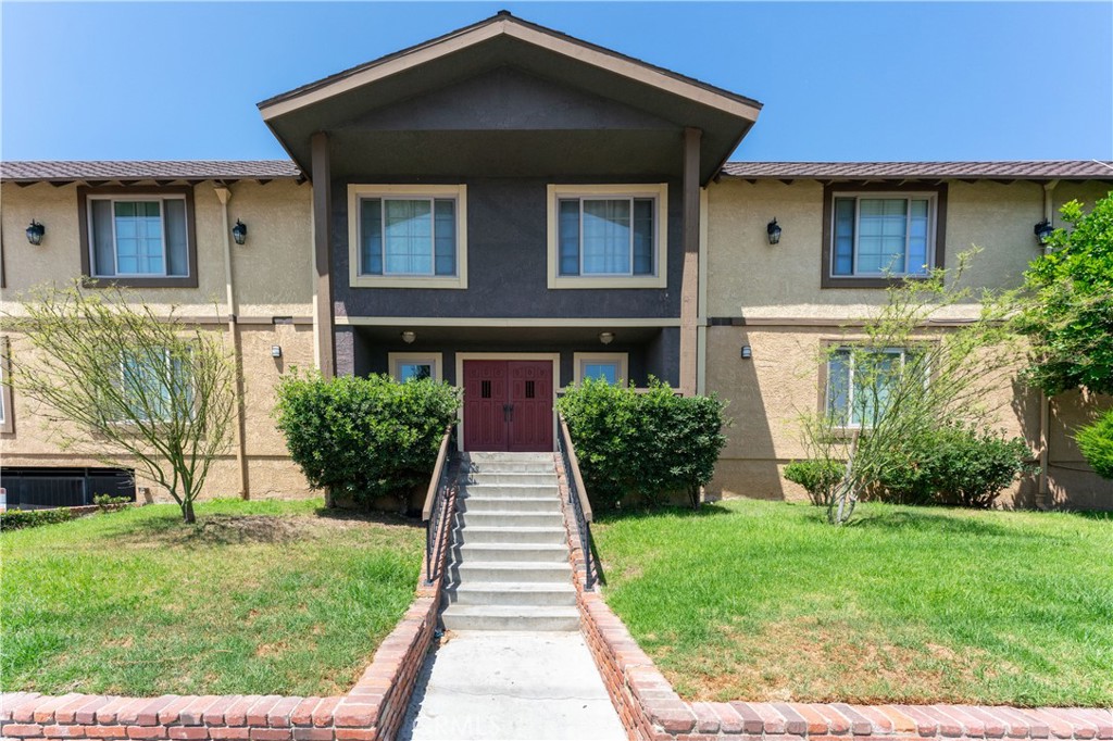 4633 Marine Ave 240