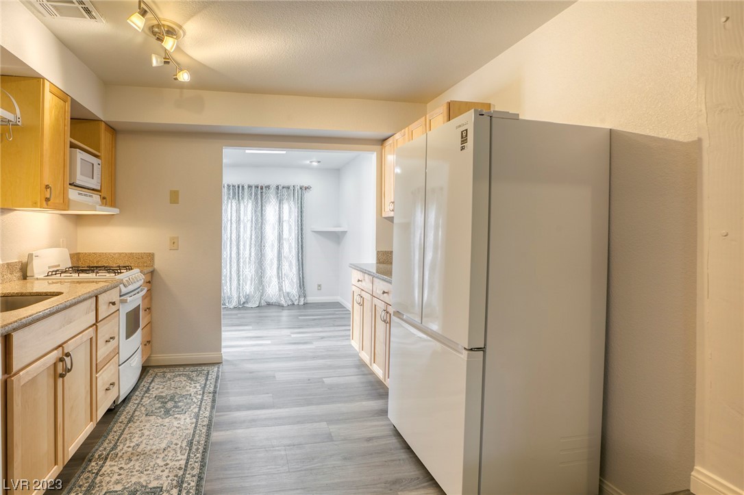 3956 Palos Verdes Street