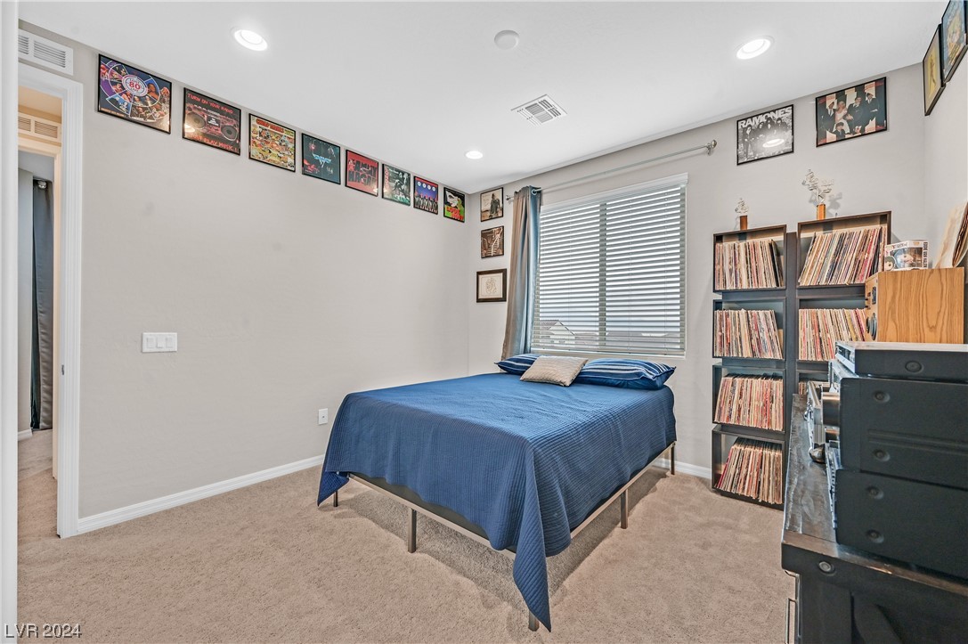 8122 Skye Chalet Street