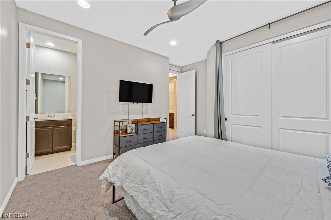 8122 Skye Chalet Street