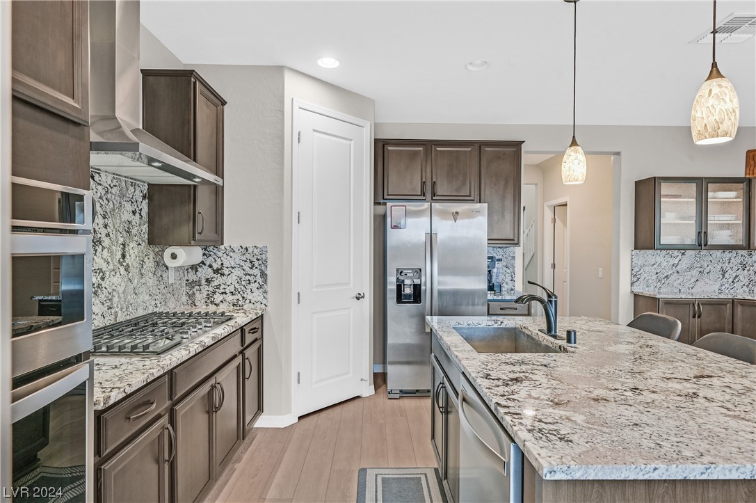 8122 Skye Chalet Street