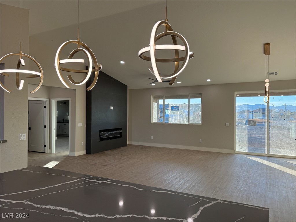 3060 Spy Glass Avenue