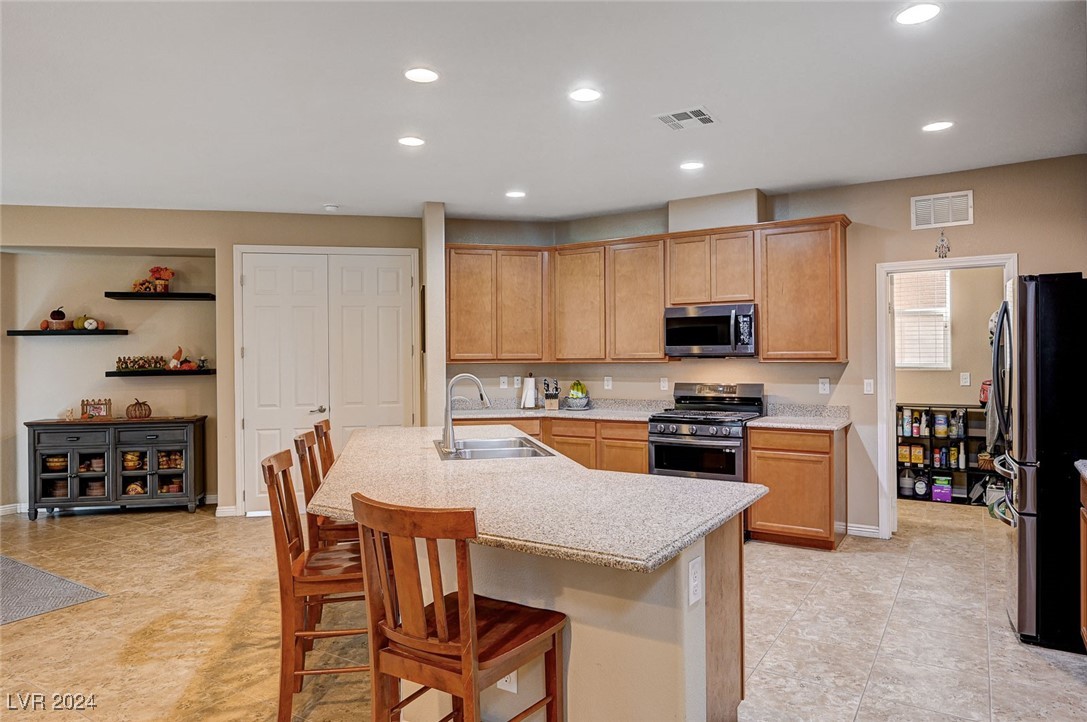 4449 Hatch Bend Avenue