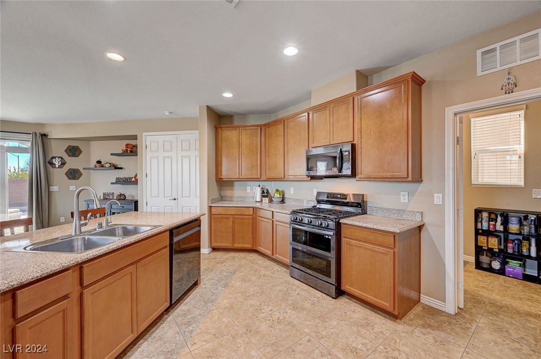 4449 Hatch Bend Avenue