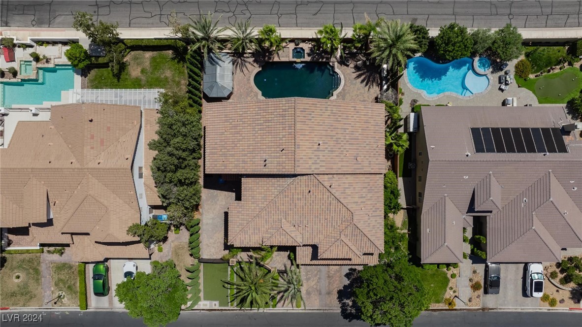 1504 Castle Wall Street