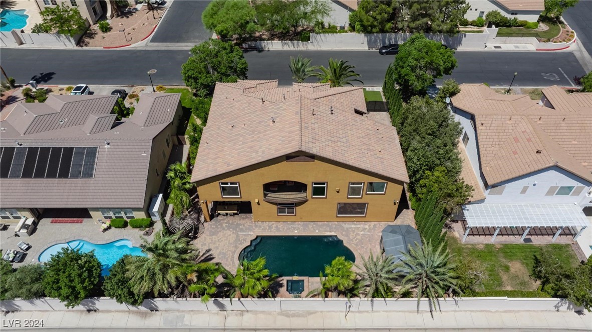 1504 Castle Wall Street