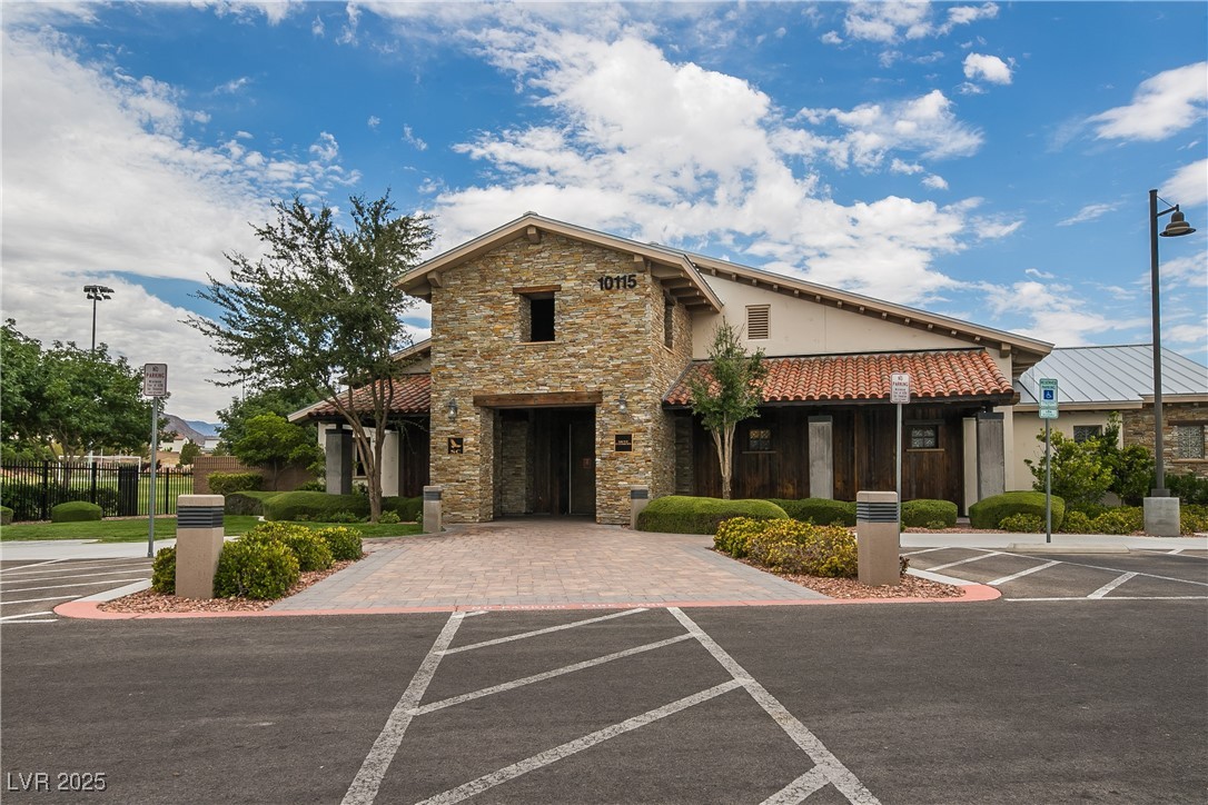 8648 Cloverbelle Street