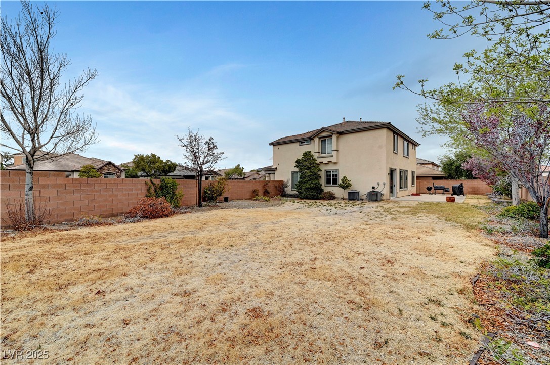 10247 Gladstone Peak Street