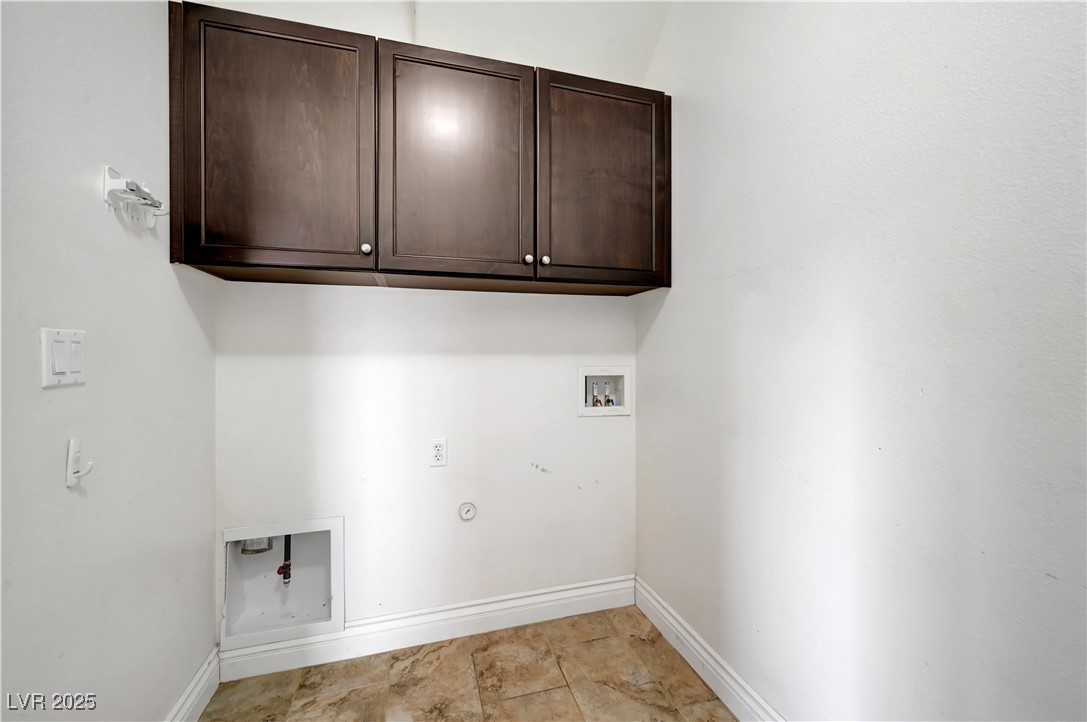 10247 Gladstone Peak Street