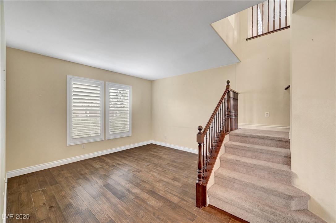 10247 Gladstone Peak Street