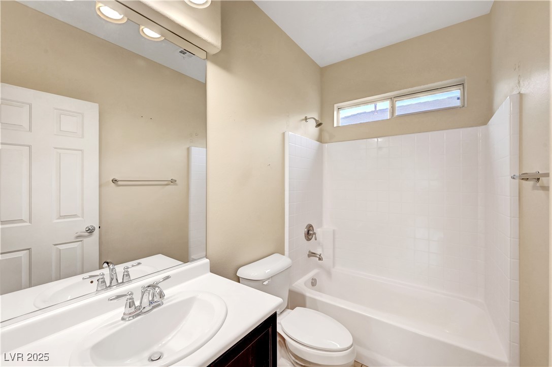 10247 Gladstone Peak Street