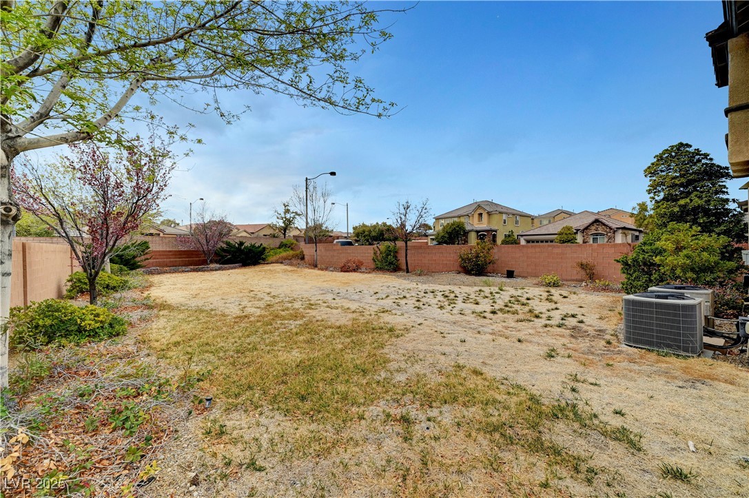 10247 Gladstone Peak Street