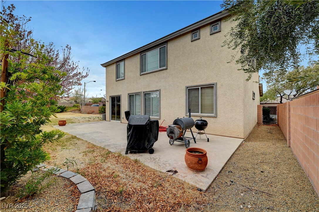 10247 Gladstone Peak Street