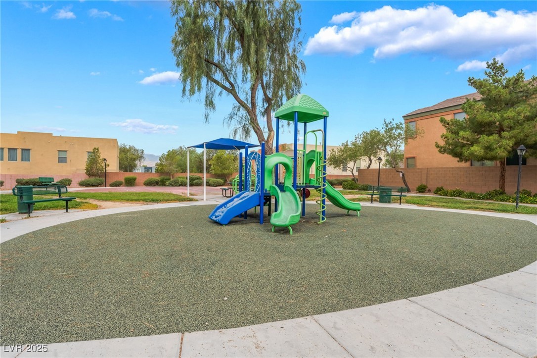 28 Yellow Flame Avenue