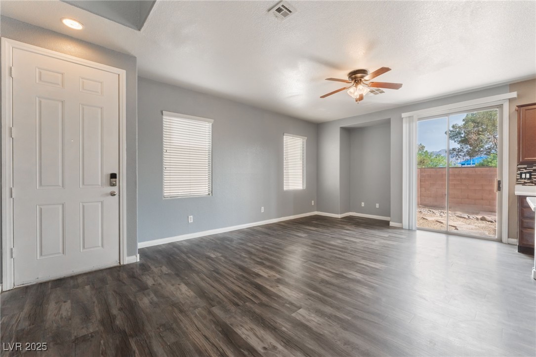 28 Yellow Flame Avenue