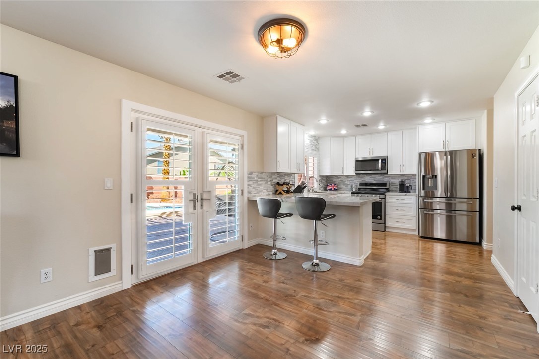 2556 Prince Edward Drive