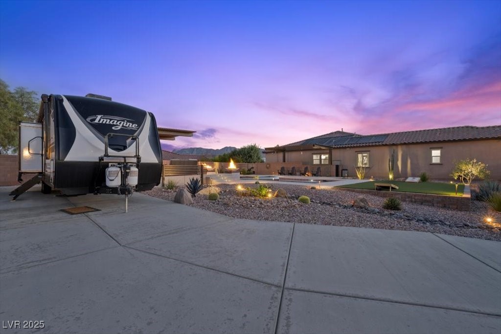 10429 Oak Terrace Avenue