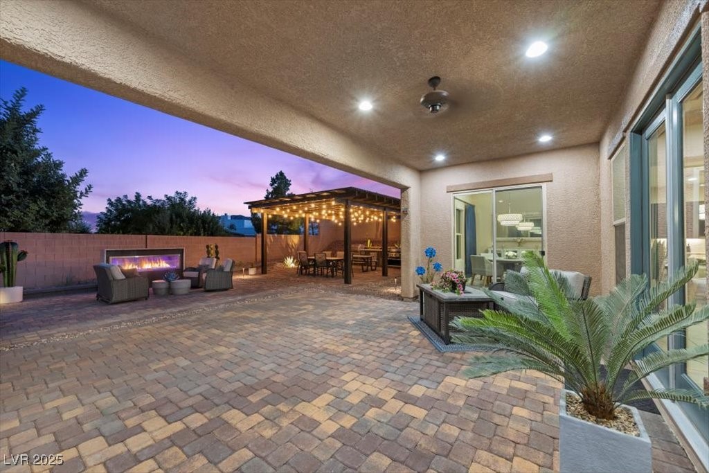 10429 Oak Terrace Avenue