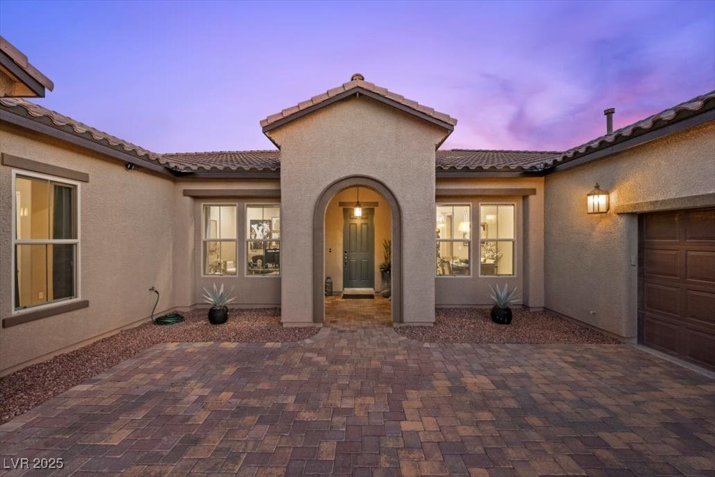 10429 Oak Terrace Avenue