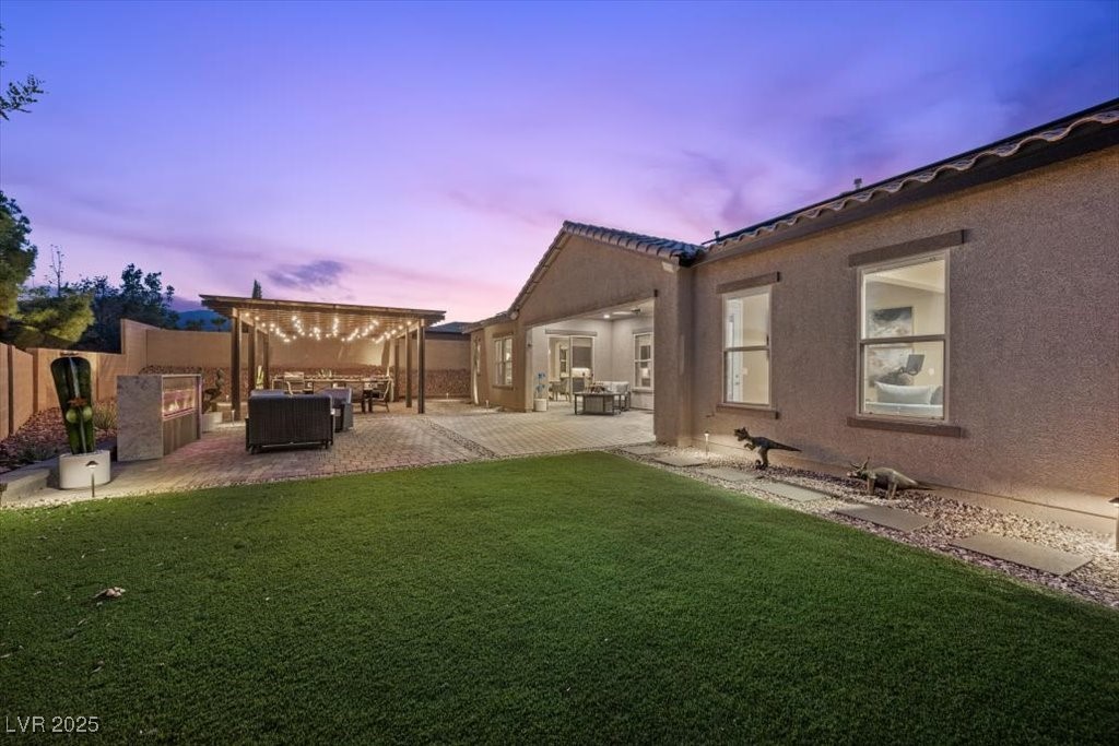 10429 Oak Terrace Avenue