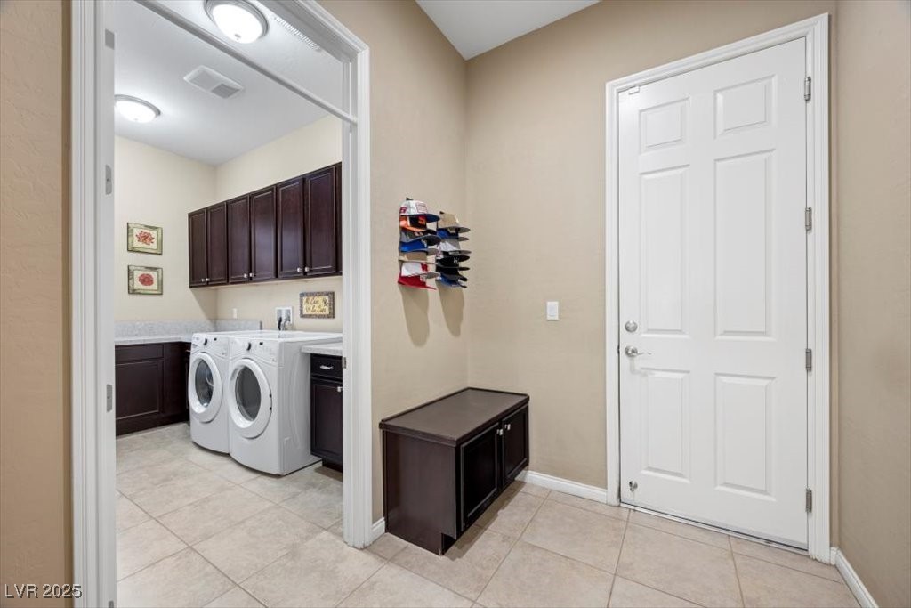 10429 Oak Terrace Avenue