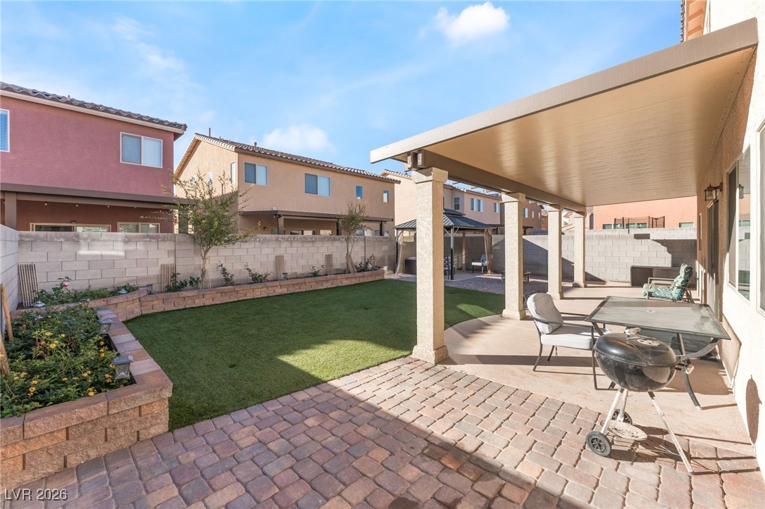 1413 Nature Loop Avenue