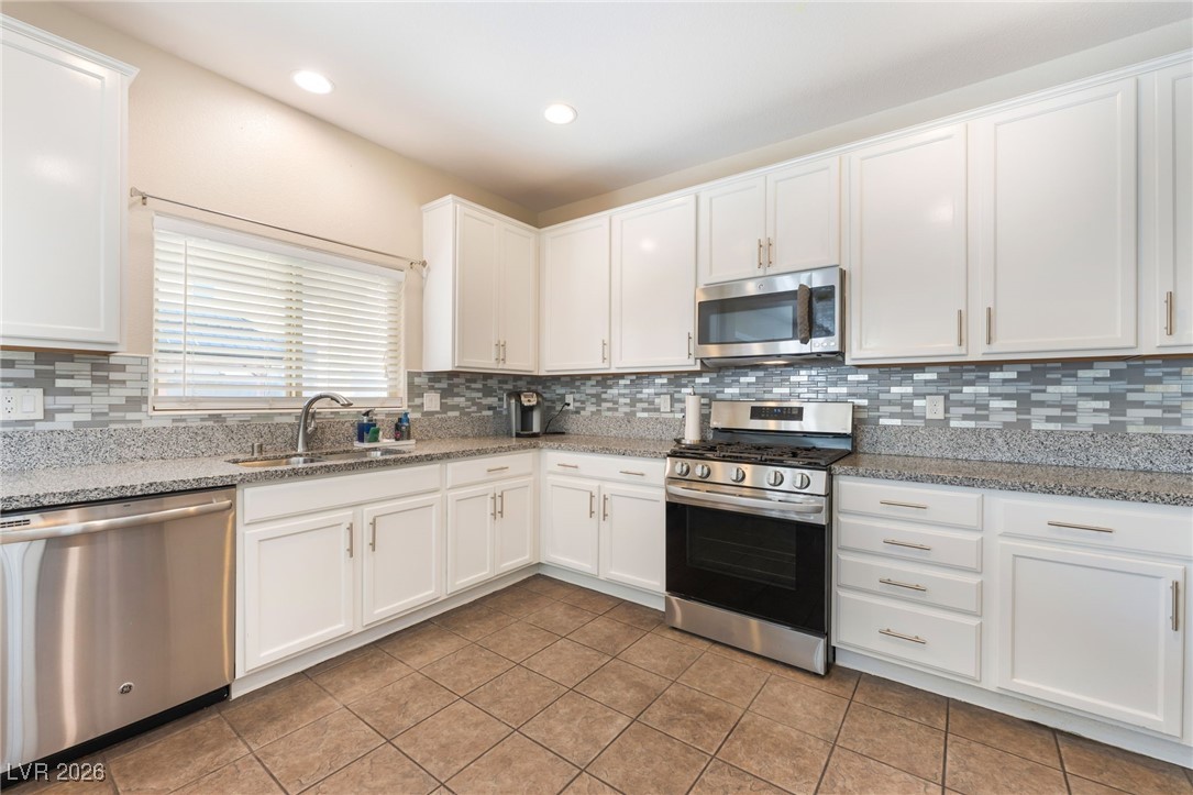 1413 Nature Loop Avenue