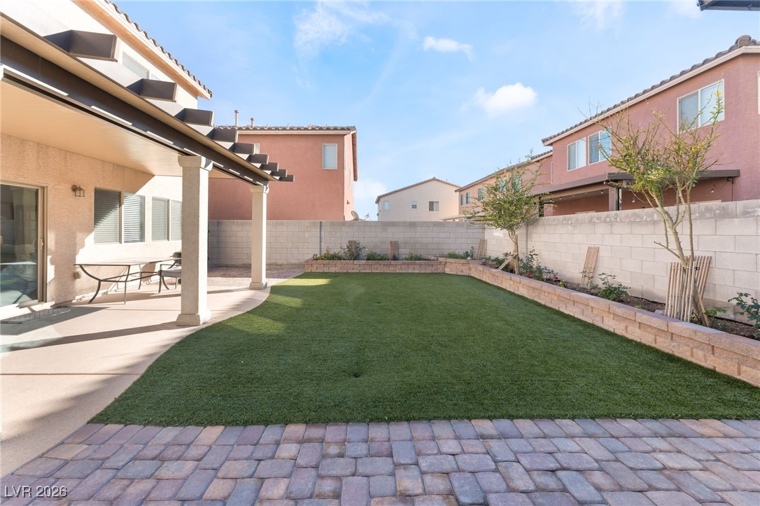 1413 Nature Loop Avenue