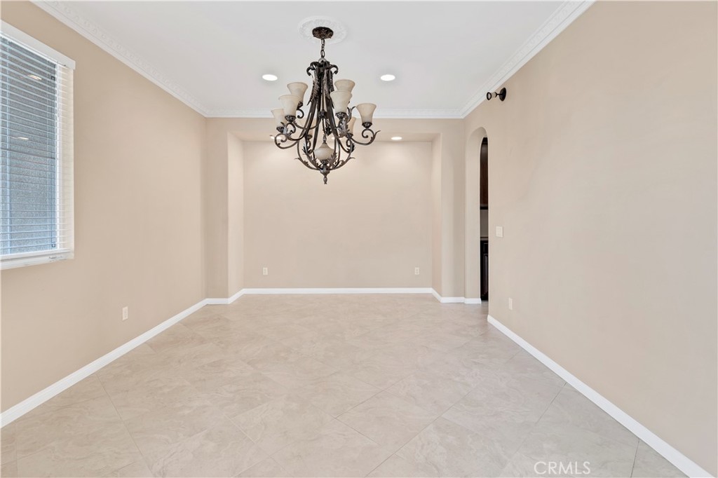 16171 Hillsmont Lane