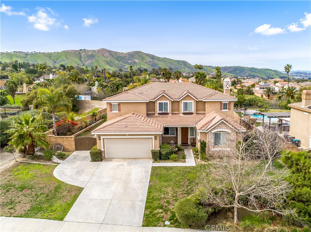 16171 Hillsmont Lane