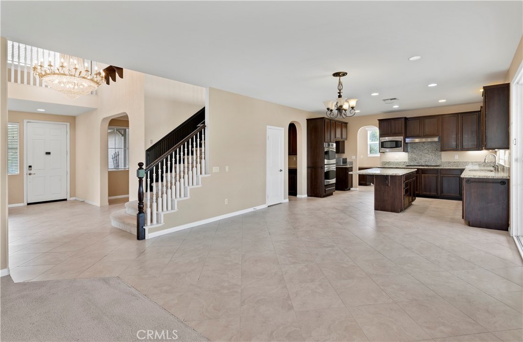 16171 Hillsmont Lane