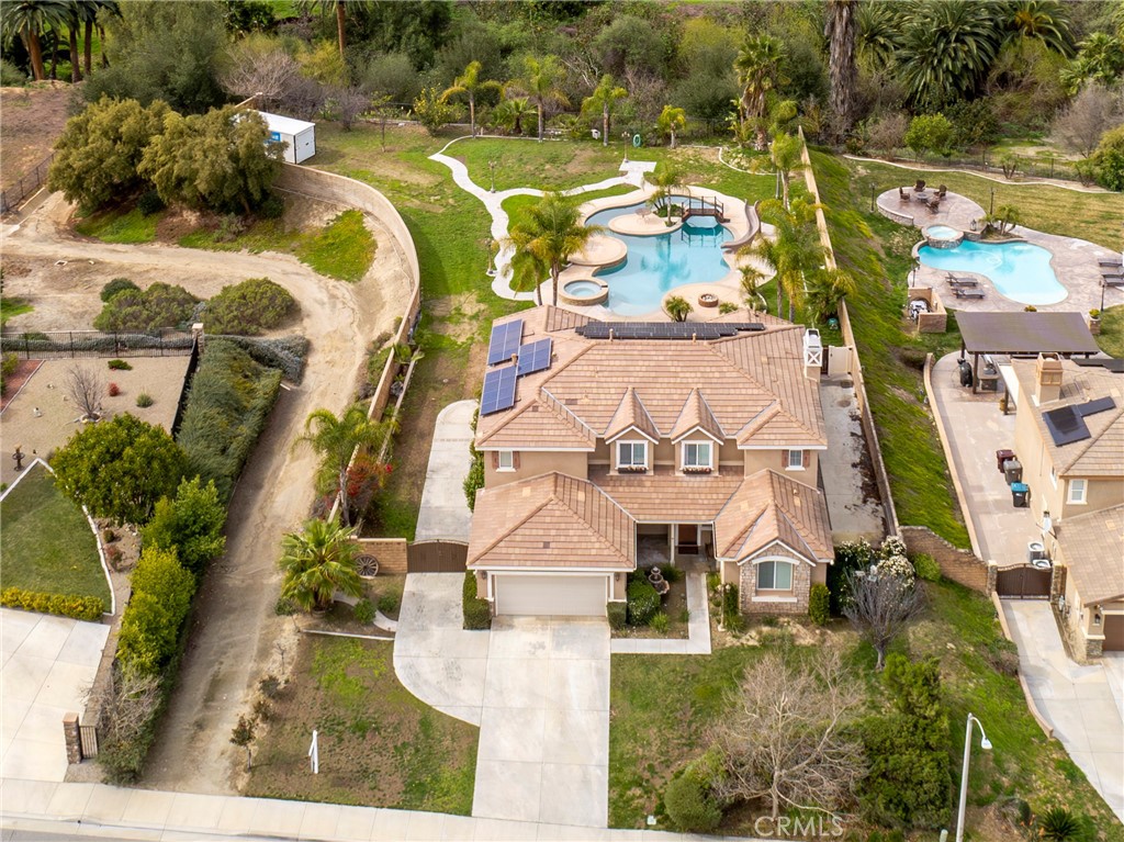 16171 Hillsmont Lane