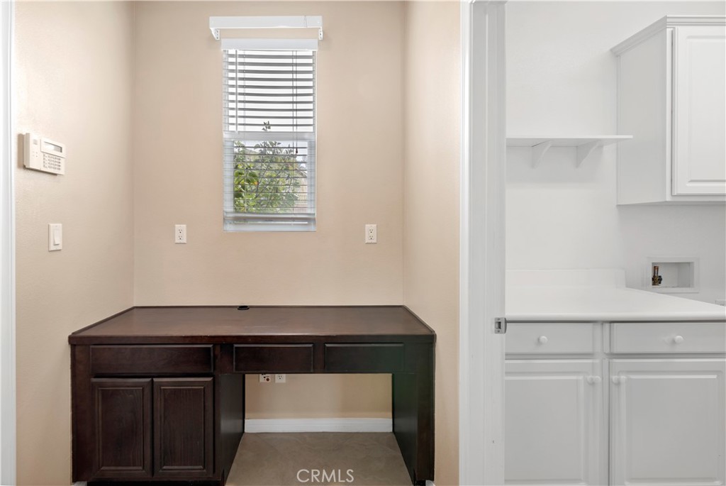 16171 Hillsmont Lane