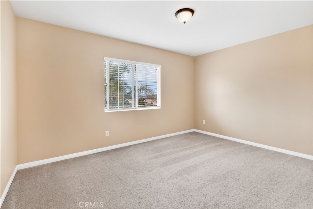 16171 Hillsmont Lane