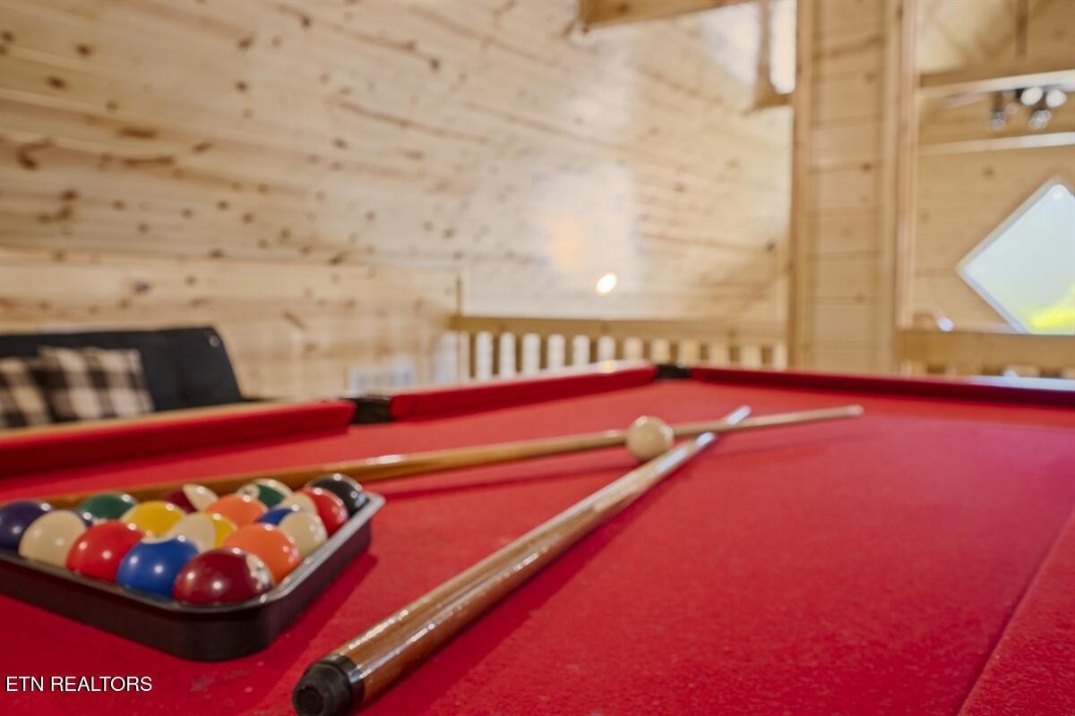 220 Forrest Loop Way