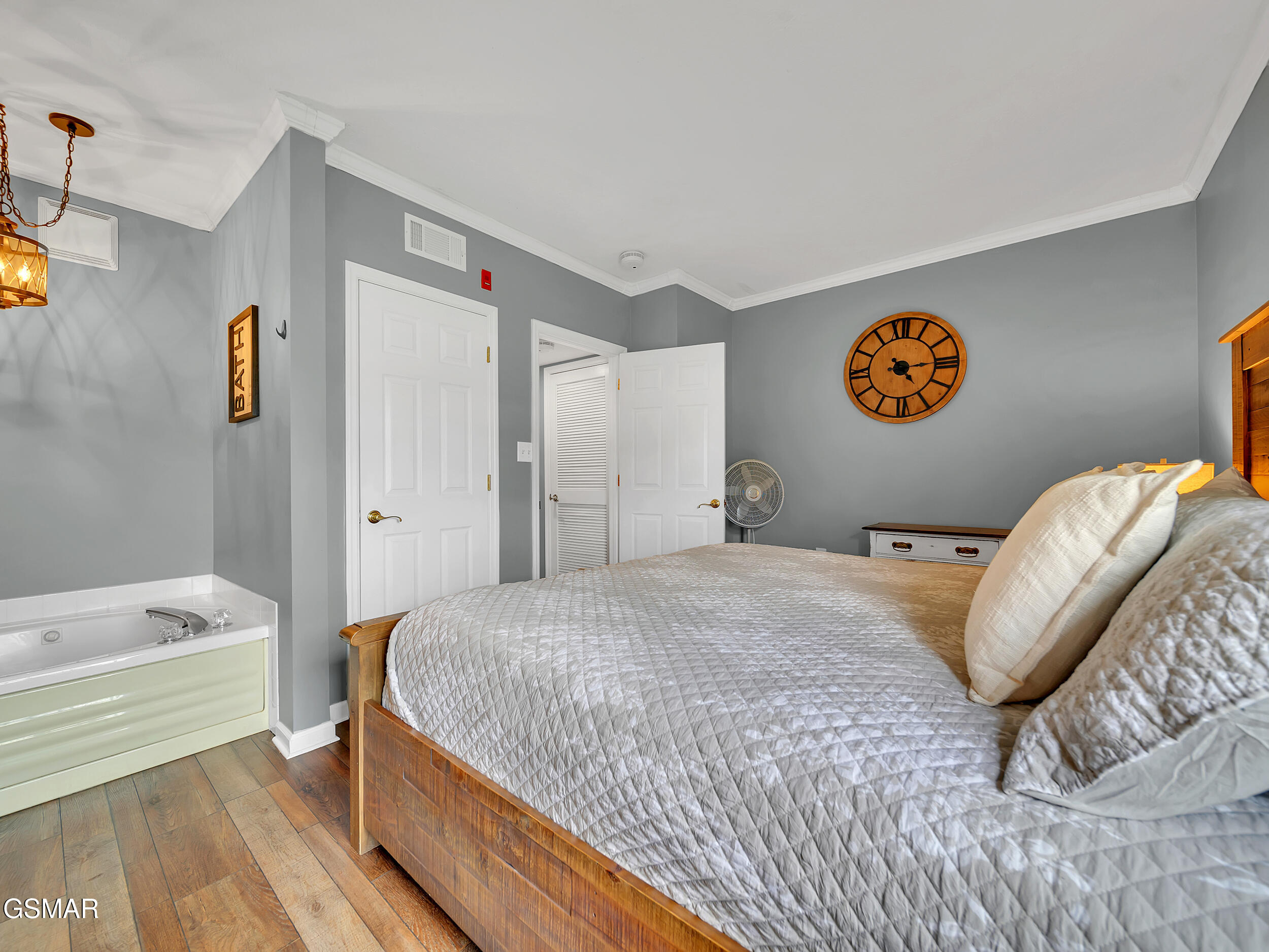 2743 Colonial Drive Drive Unit: 109