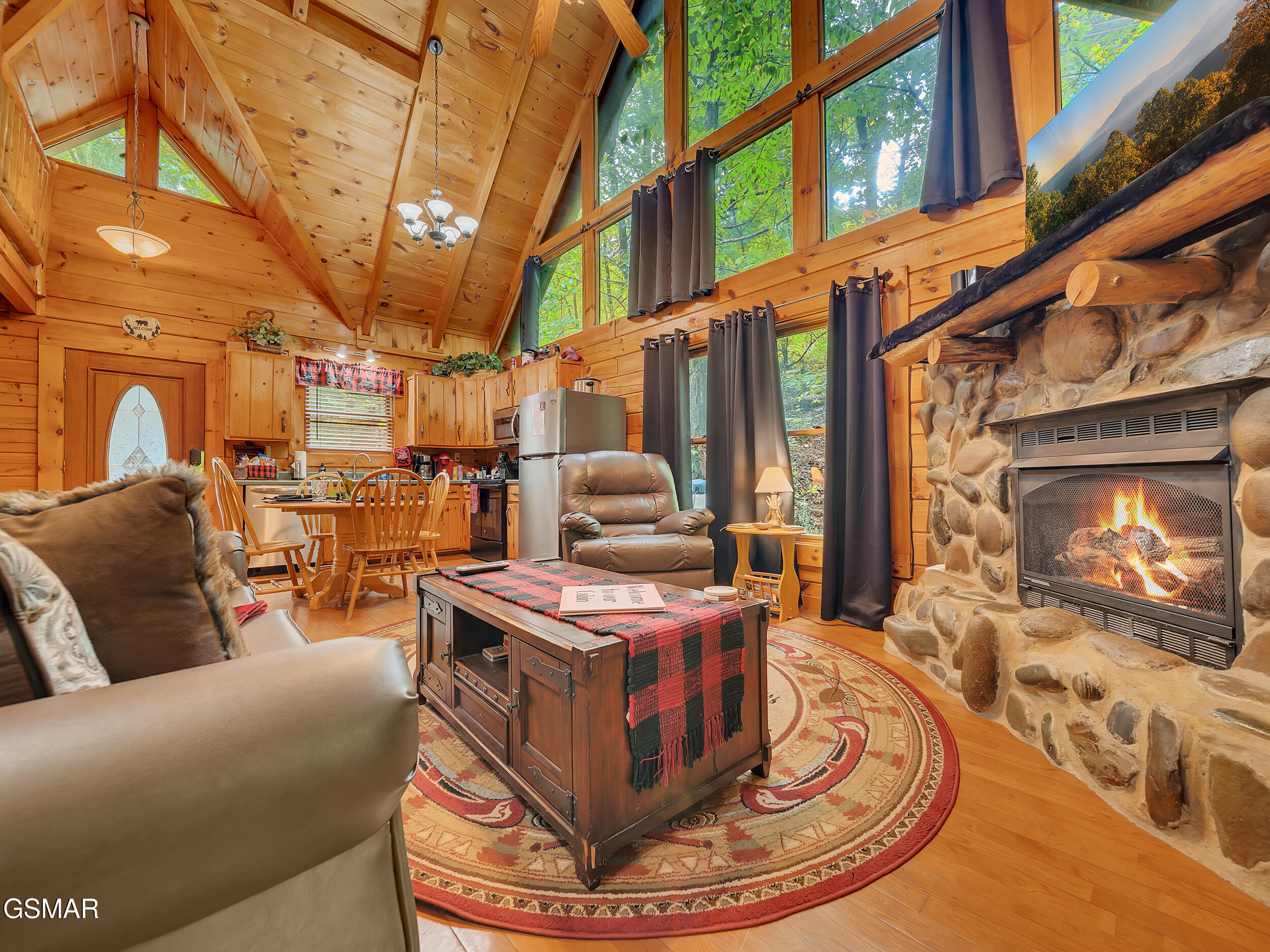 1805 Mossy Trail Trail