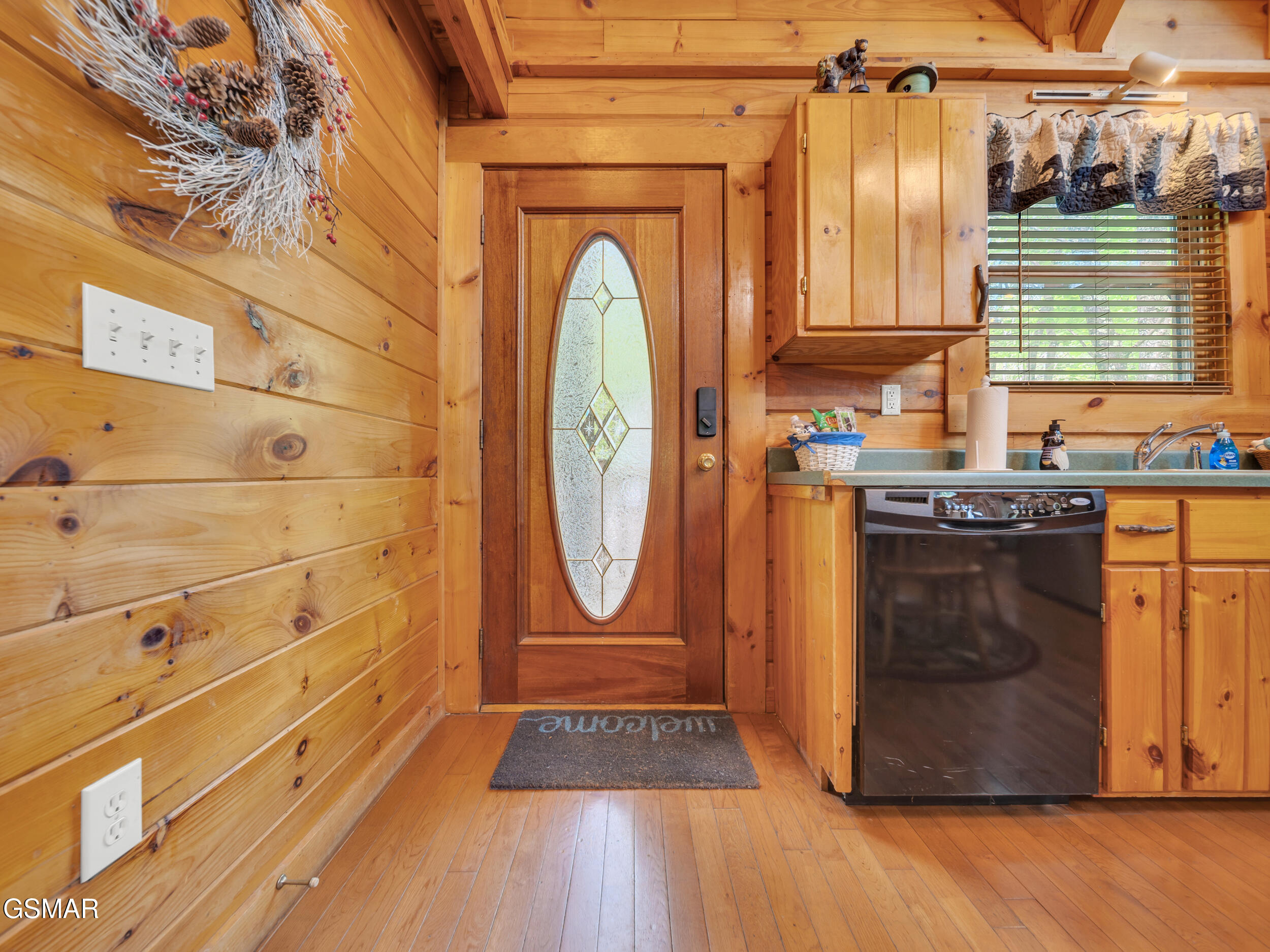 1806 Mossy Trail Trail