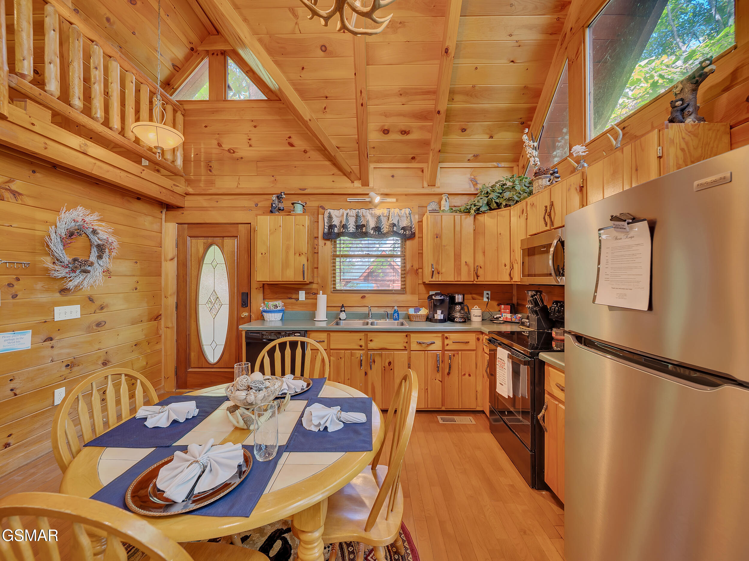 1806 Mossy Trail Trail