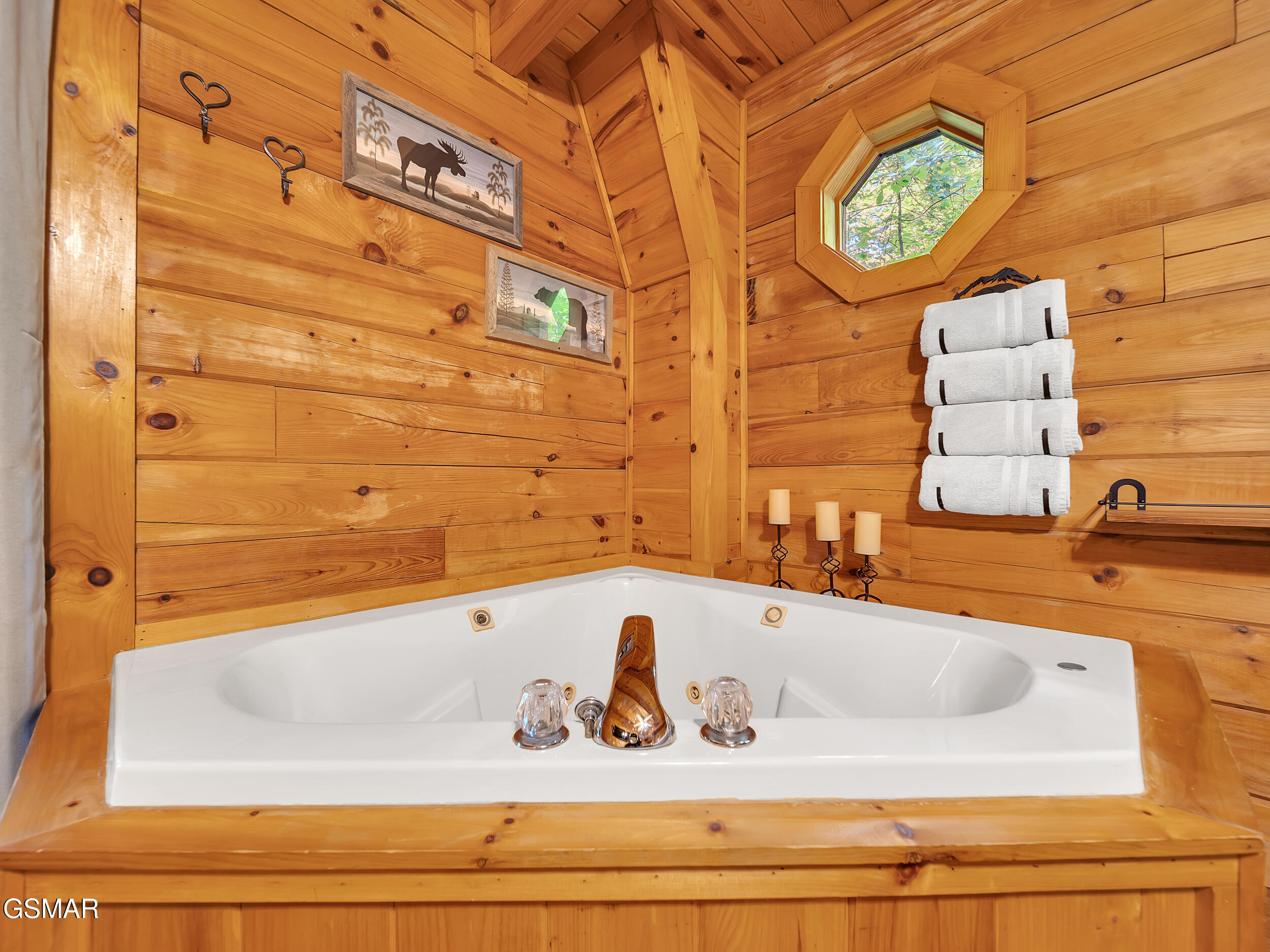 1806 Mossy Trail Trail