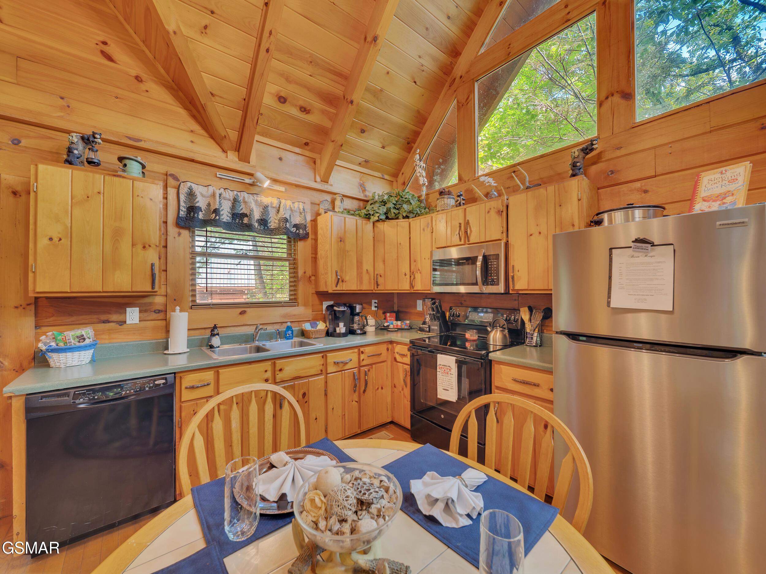 1806 Mossy Trail Trail