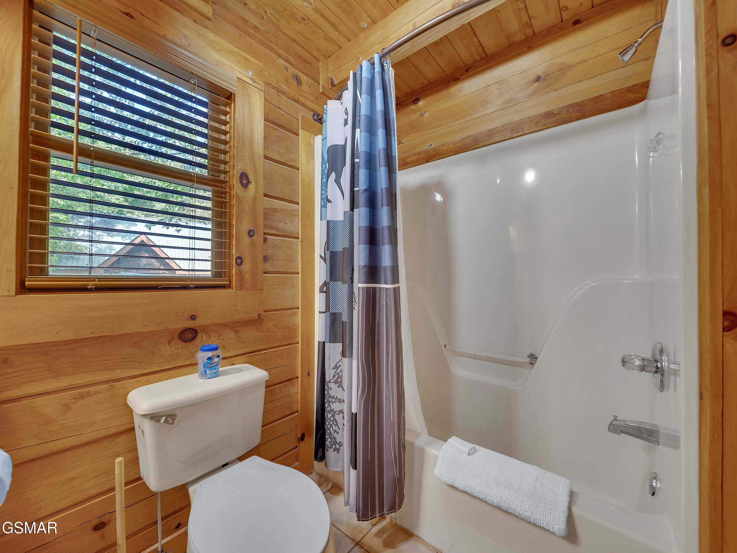 1806 Mossy Trail Trail