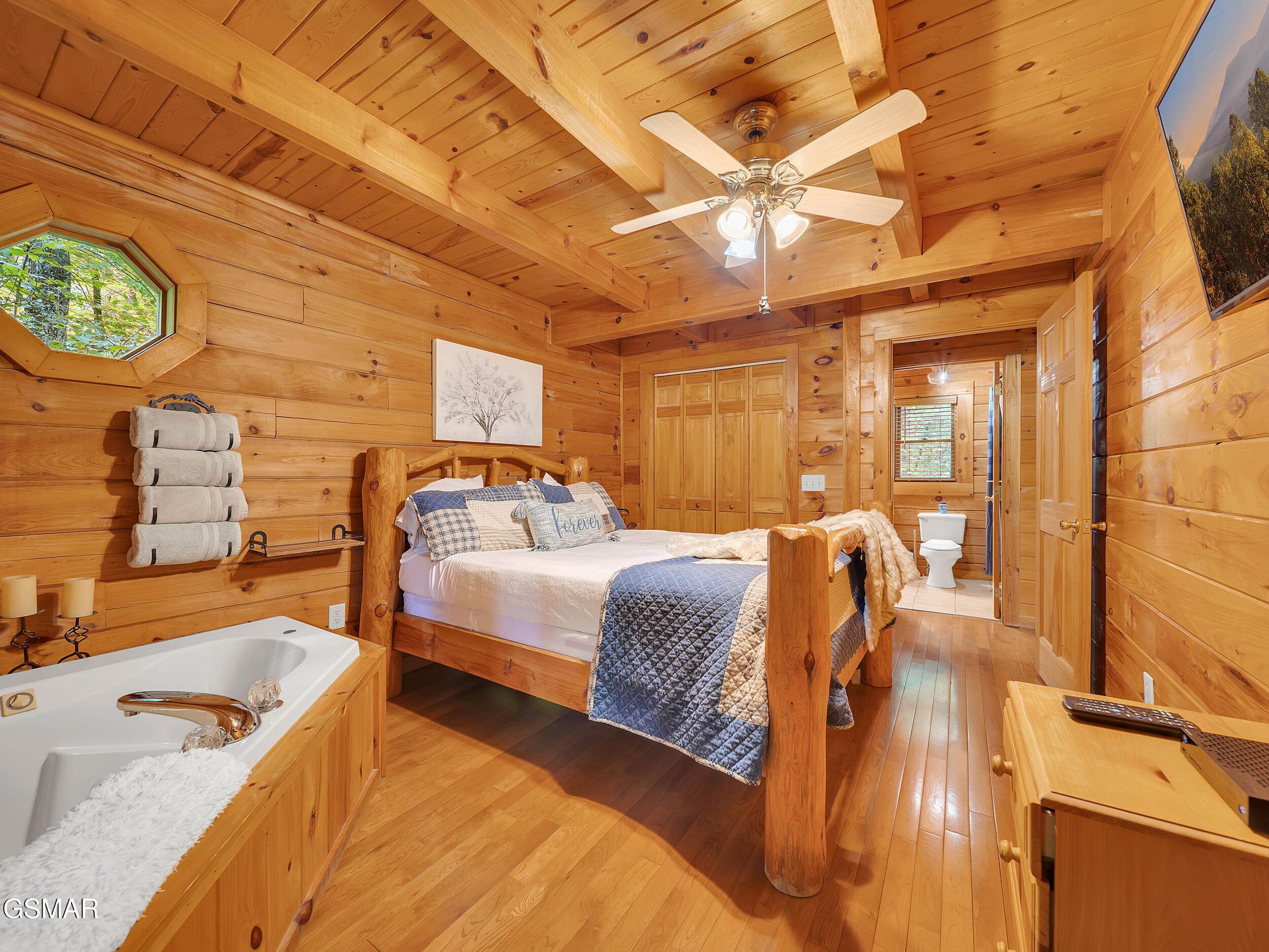 1806 Mossy Trail Trail